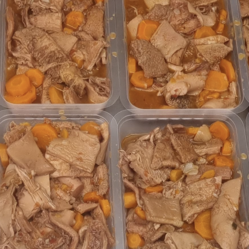 des barquettes de tripes de boeuf à la tomate